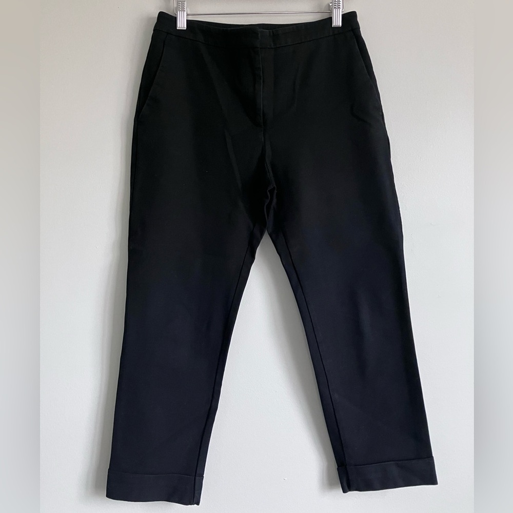 ANN TAYLOR Black Cropped Mid Rise Cotton Blend With Stretch Pants Size 4
